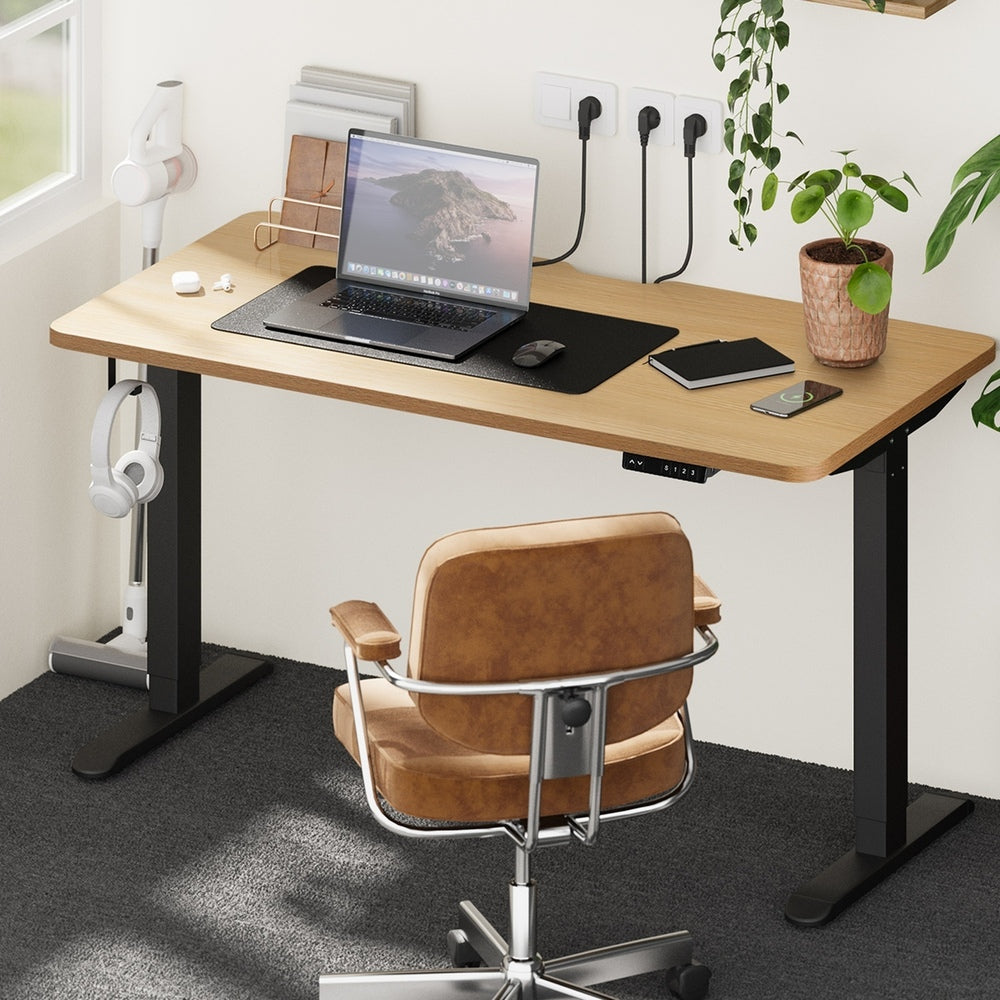 Standing Desk Single Motor with Wireless Charging 140CM Black and Oak